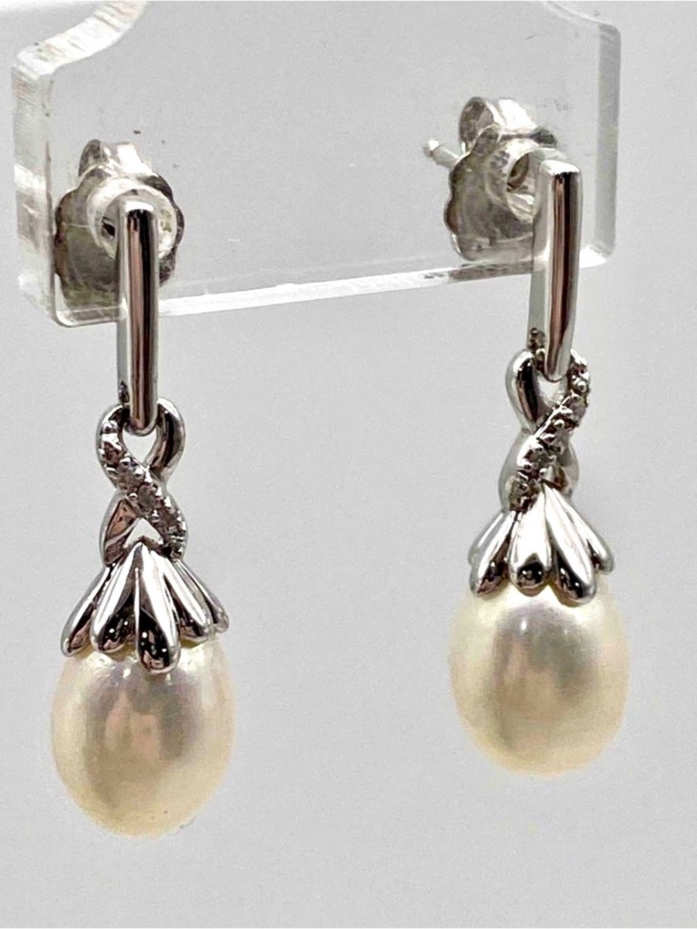 AV Andin Int’l 925 Sterling Silver White Pearl & Diamond Accent Earrings